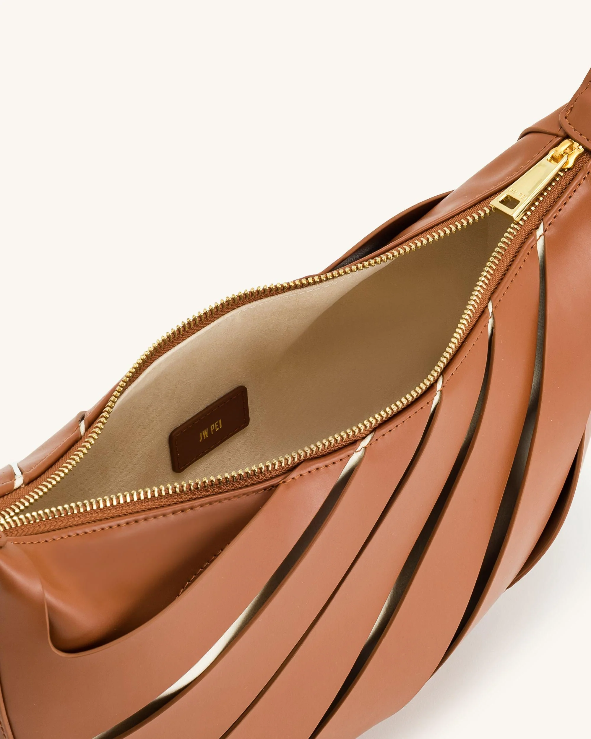 Borsa a tracolla Jana con lavorazione a traforo - Marrone - Image 5