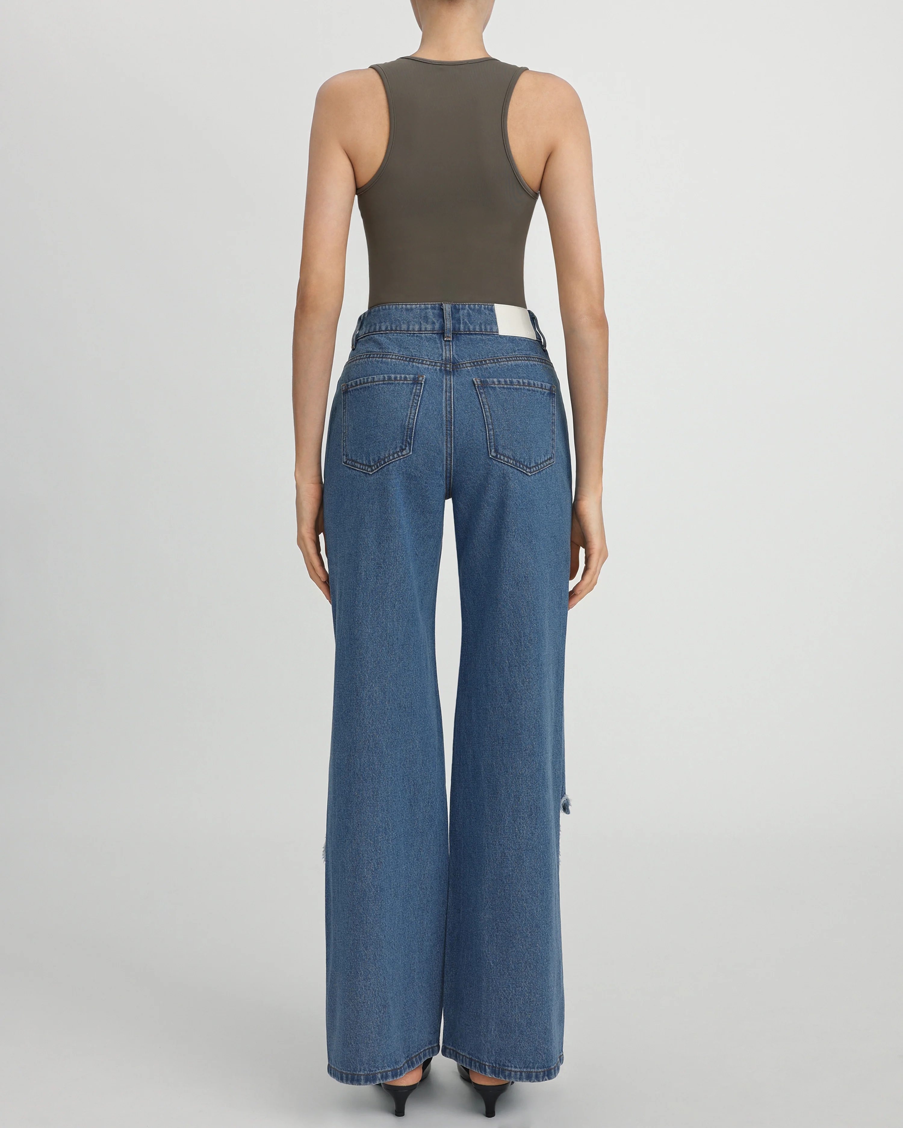 Jeans in Denim con Cuore Intagliato e Decorazioni Sophia - Blu Medio - Image 4